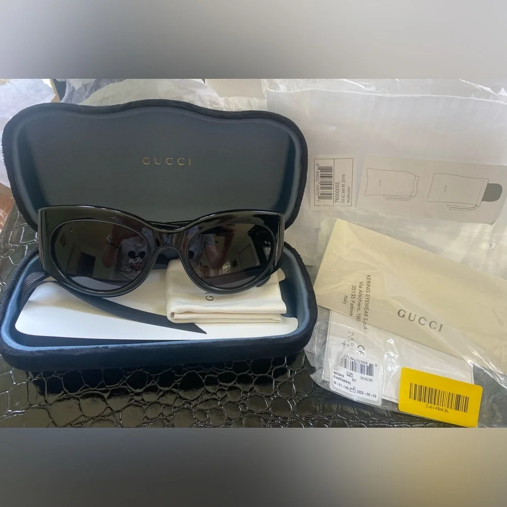 NWT Gucci Black Sunglasses - Picture 14 of 15